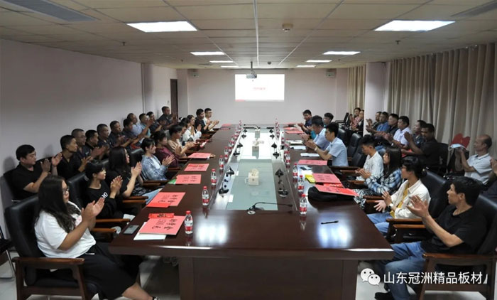 金秋开学季 关怀暖人心 公司开展“学子圆梦,冠洲助力”助学活动 金秋开学季 关怀暖人心 公司开展“学子圆梦,冠洲助力”助学活动